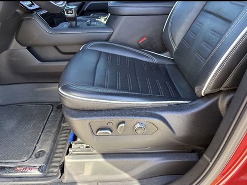 Used 2023 GMC Sierra 1500 AT4X image 9