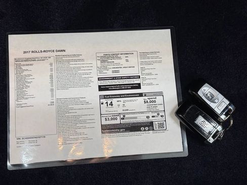 Used 2017 Rolls-Royce Dawn RWD image 3