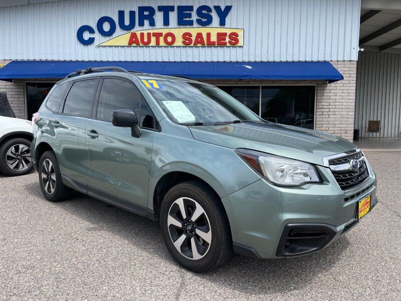 Used 2017 Subaru Forester 2.5i w/ Alloy Wheel Package AWD/4WD image 3