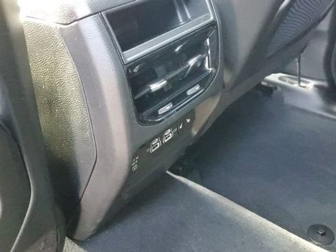 Certified 2025 Jeep Grand Cherokee Limited image 27