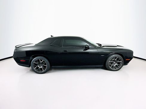 Used 2016 Dodge Challenger R/T Plus RWD image 10