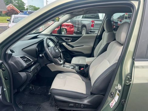 Used 2019 Subaru Forester Premium w/ All-Weather Package AWD/4WD image 8