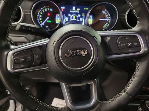 Used 2023 Jeep Wrangler Unlimited Sahara w/ Cold Weather Group image 20