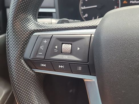 Used 2024 Mitsubishi Outlander ES FWD image 25