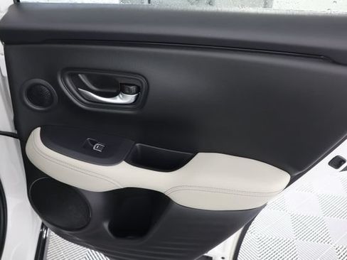 Used 2026 Honda HR-V EX-L image 28