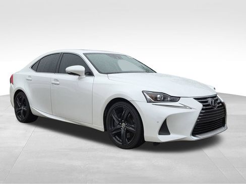 Used 2019 Lexus IS 300 w/ Navigation Package RWD image 4