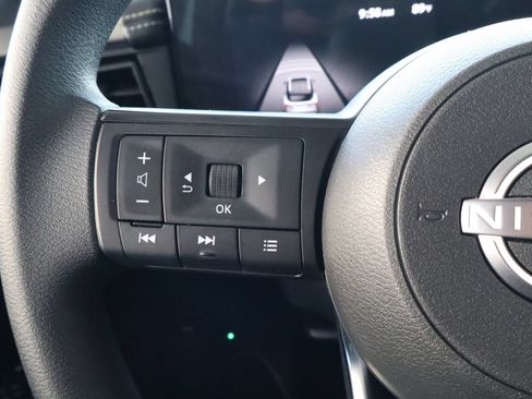 Used 2025 Nissan Kicks SV FWD image 24