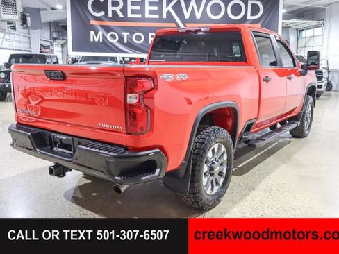 Used 2024 Chevrolet Silverado 2500 Custom w/ Custom Value Package AWD/4WD image 4