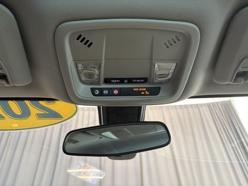 Used 2020 Chevrolet Malibu LS FWD image 18