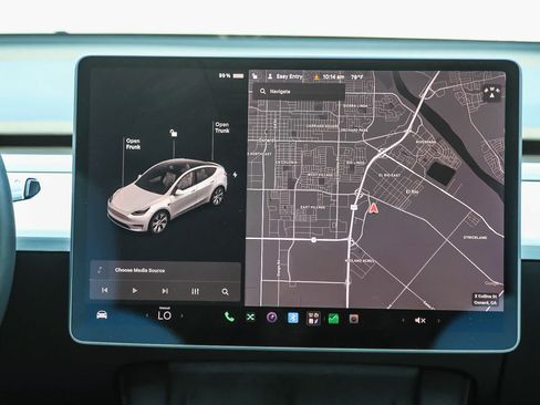 Used 2021 Tesla Model Y Long Range AWD/4WD image 13
