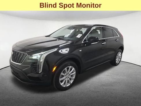 Used 2023 Cadillac XT4 Luxury image 4