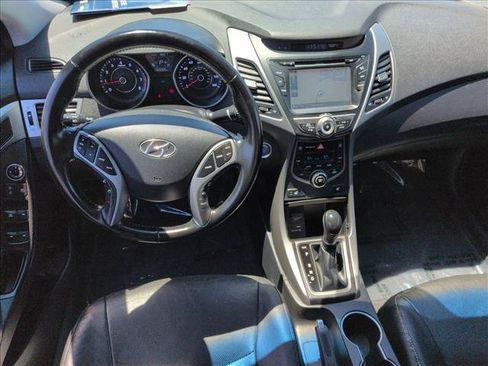 Used 2015 Hyundai Elantra Limited w/ Option Group 05 FWD image 19