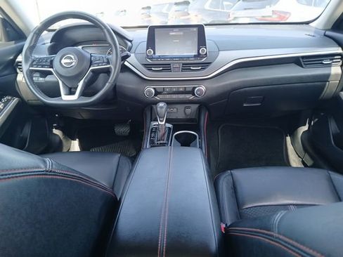 Used 2023 Nissan Altima 2.5 SR image 12