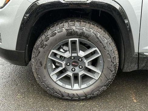 New 2026 GMC Terrain AT4 w/ Convenience Package III image 7