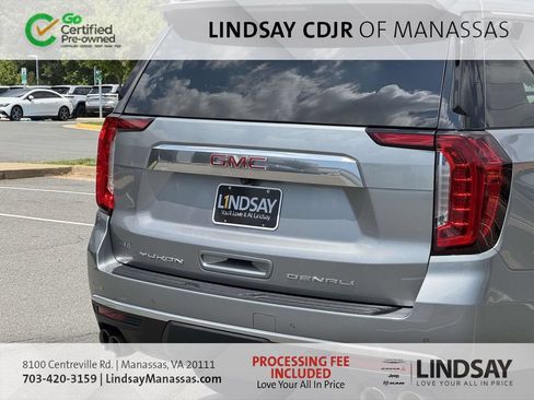 Used 2024 GMC Yukon XL Denali AWD/4WD image 10