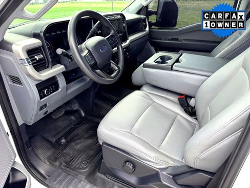 Used 2023 Ford F250 XL w/ FX4 Off-Road Package image 5