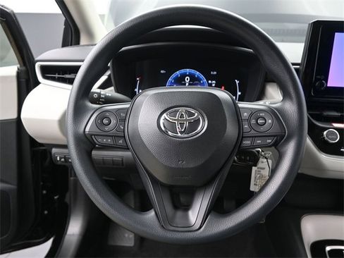 Used 2026 Toyota Corolla LE image 5