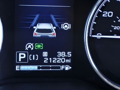 Certified 2023 Subaru Forester Touring AWD/4WD image 9