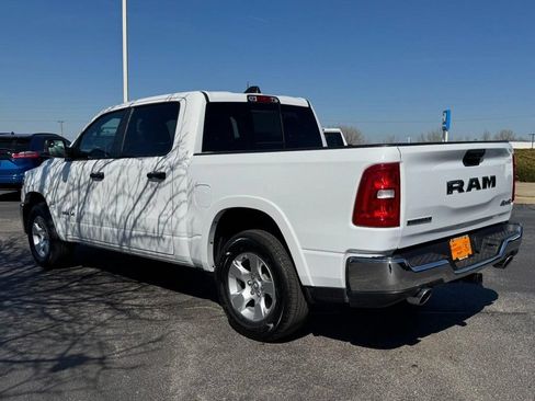 Used 2025 RAM 1500 Big Horn AWD/4WD image 5