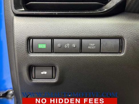 Used 2020 Nissan Sentra SV FWD image 29