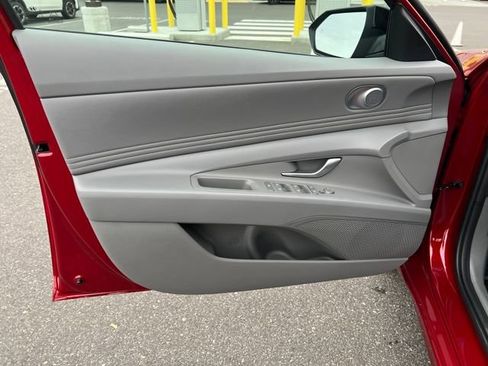 New 2026 Hyundai Elantra Sport image 9