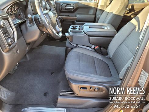 Used 2019 Chevrolet Silverado 1500 LT w/ Texas Edition image 3