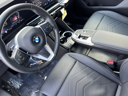 Used 2025 BMW X1 xDrive28i w/ Convenience Package image 4