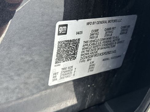 Used 2025 Chevrolet Suburban Premier RWD image 72