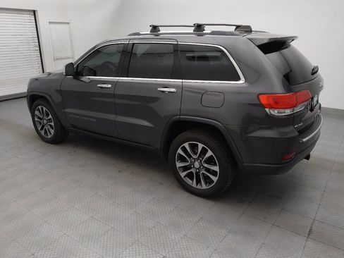 Used 2018 Jeep Grand Cherokee Limited AWD/4WD image 3