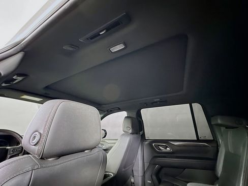 Used 2022 Chevrolet Suburban RST w/ Sport Performance Package image 13