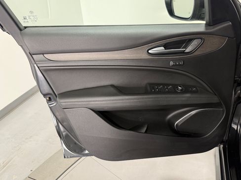 Used 2023 Alfa Romeo Stelvio Ti AWD/4WD image 14