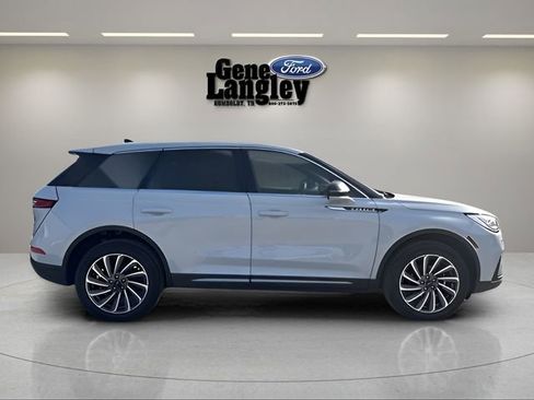 Used 2025 Lincoln Corsair Reserve AWD/4WD image 13