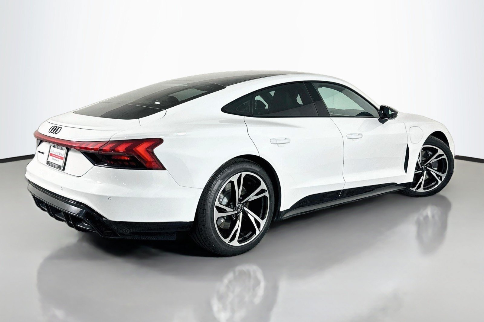 Used 2024 Audi e-tron GT Premium Plus w/ Performance Package AWD/4WD image 14