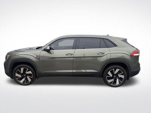 Used 2025 Volkswagen Atlas Cross Sport SE FWD image 6