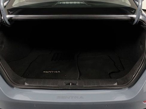 Certified 2024 Nissan Sentra SR FWD image 18