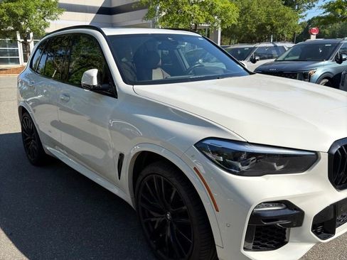 Used 2020 BMW X5 sDrive40i w/ M Sport Package RWD image 1