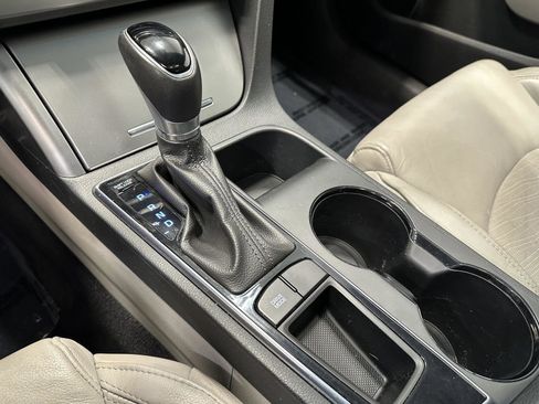 Used 2017 Hyundai Sonata Sport w/ Value Edition Package 02 image 22