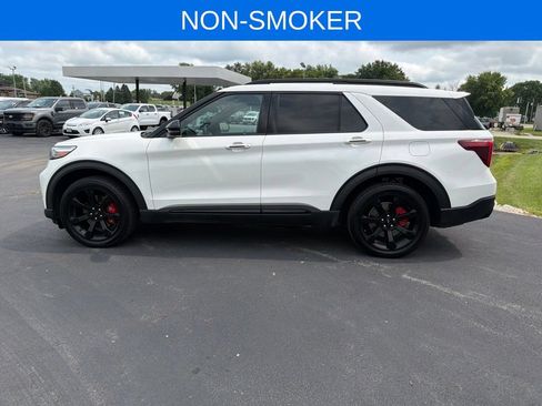 Used 2023 Ford Explorer ST w/ Technology Package AWD/4WD image 7