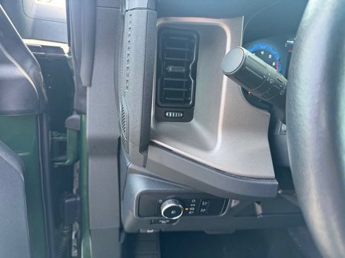 Used 2025 Ford Bronco Outer Banks AWD/4WD image 15