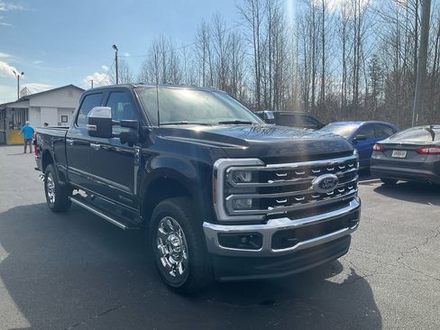 New 2026 Ford F250 Lariat image 3