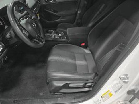 Used 2023 Honda Civic Sport image 8
