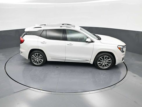 Used 2024 GMC Terrain Denali w/ Denali Premium Package image 37