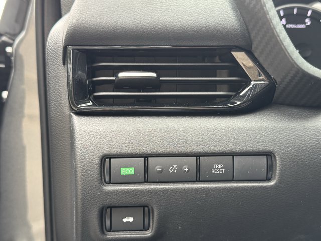 Used 2024 Nissan Sentra SV FWD image 12