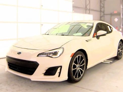 Used 2017 Subaru BRZ Premium RWD image 8
