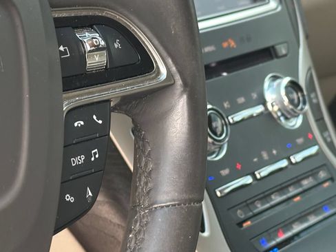 Used 2020 Lincoln Nautilus Reserve FWD image 27