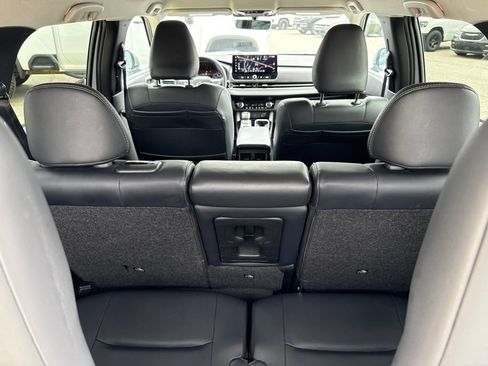 Used 2025 Mitsubishi Outlander SE AWD/4WD image 17