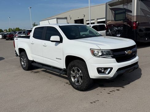 Used 2017 Chevrolet Colorado Z71 image 2