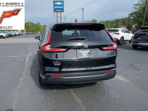 Used 2024 Honda CR-V EX image 7