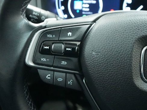 Used 2018 Honda Accord Touring image 36