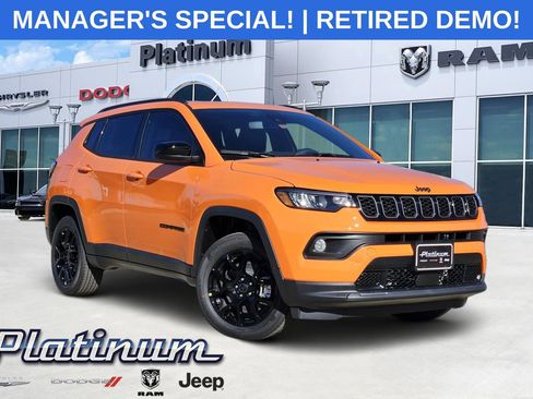 New 2026 Jeep Compass Latitude AWD/4WD image 1